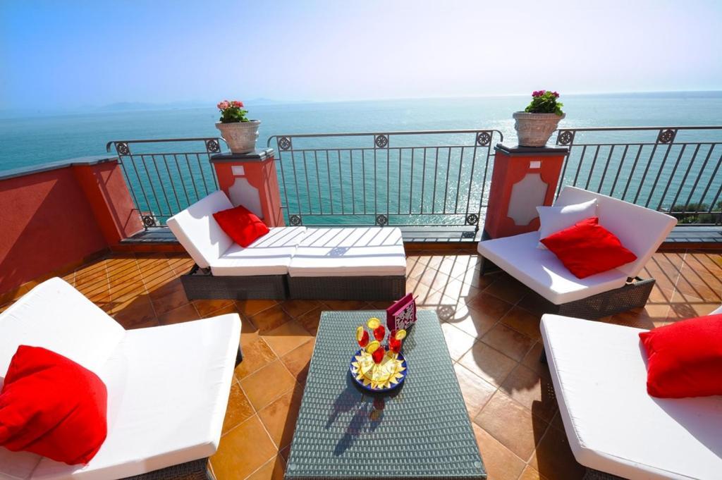 Palazzo Rocco Villa Sunshining In Love Praiano Exterior foto